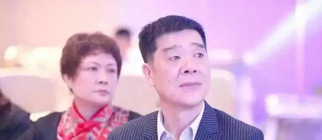 苏志丹虎艳芬结婚三十余年戏外零绯闻 | 细节速览 苏志丹虎艳芬结婚三十余年戏外零绯闻 | 细节速览