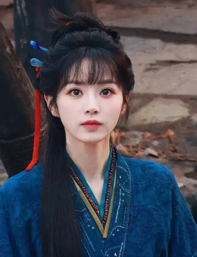 张凌赫爆红促《刺棠》换女主，田曦薇接替王玉雯出演 | 现场图