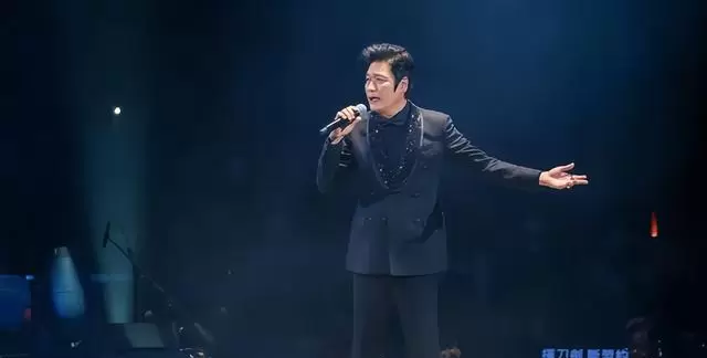 罗嘉良确认回归TVB主演《模范律师团》前传 | 相关图片 罗嘉良确认回归TVB主演《模范律师团》前传 | 相关图片