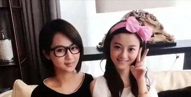 徐婷2016年因急性淋巴癌去世,曾与杨紫合拍《老爸回家》 | 现场图 徐婷2016年因急性淋巴癌去世,曾与杨紫合拍《老爸回家》 | 现场图